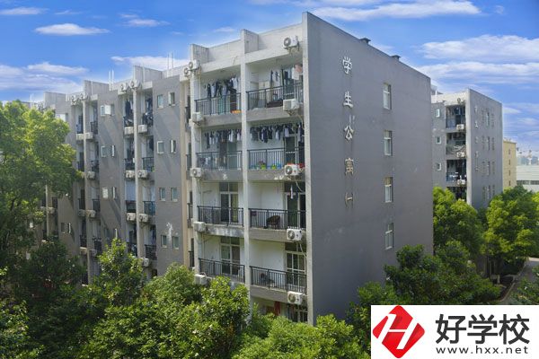 長沙高新技術(shù)工程學(xué)校環(huán)境如何？辦學(xué)優(yōu)勢在哪？