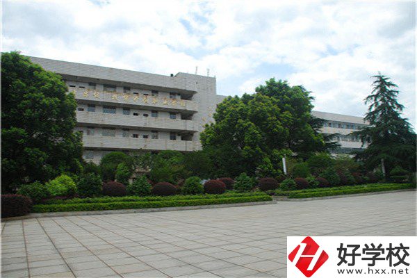 郴州市第一職業(yè)中專(zhuān)有多大？環(huán)境如何？