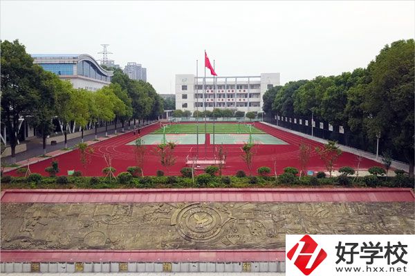 益陽(yáng)市自立職業(yè)技術(shù)學(xué)校有哪些特色專業(yè)？
