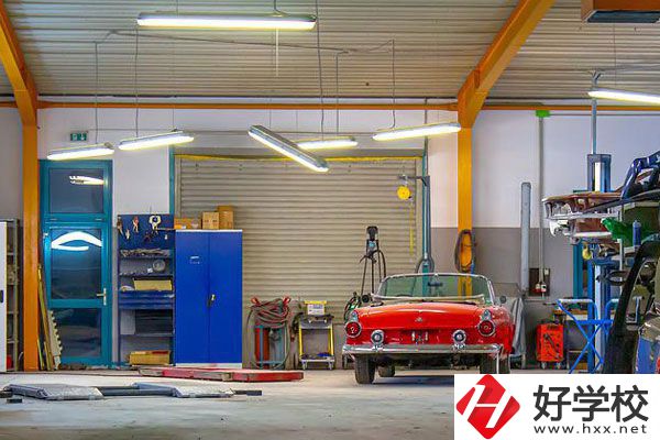 在婁底的職高學(xué)?？梢詫W(xué)習(xí)什么專業(yè)？