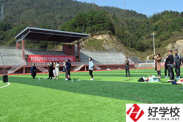 安化縣職業(yè)中專學(xué)校是公辦院校嗎？有哪些專業(yè)？