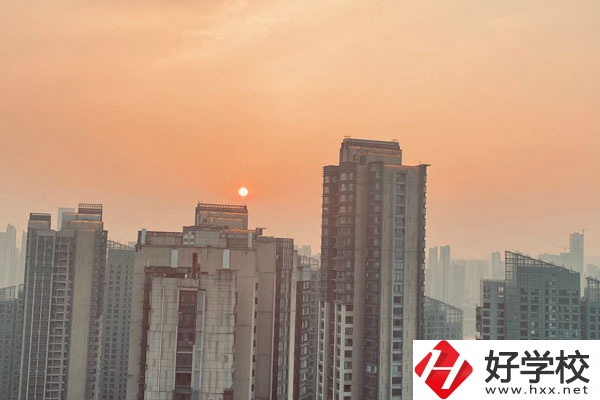 株洲人工智能職業(yè)技術(shù)學(xué)校的計(jì)算機(jī)網(wǎng)絡(luò)專業(yè)好么？