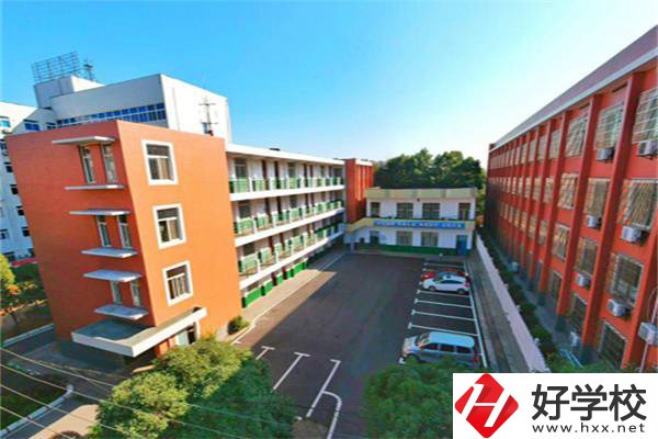 中國水電八局高級技工學(xué)校是所什么學(xué)校？有什么優(yōu)勢？