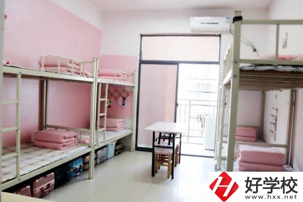 長(zhǎng)沙環(huán)境好的民辦中專有哪些？