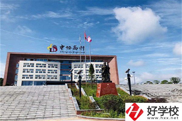 長沙瀏陽中職前三是哪幾所？有什么辦學(xué)特色？