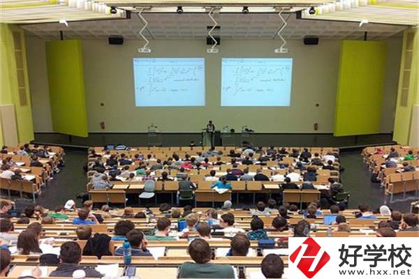 在湘西就讀中?？梢粤魧W(xué)嗎？哪所中專更有留學(xué)經(jīng)驗(yàn)？