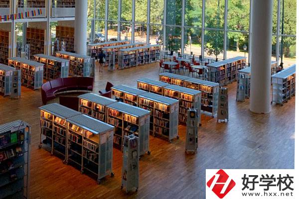 永州市綜合職業(yè)中等專業(yè)學(xué)校有什么專業(yè)？
