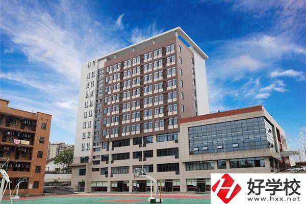 湖南省經(jīng)濟貿(mào)易職業(yè)中專學校宿舍樓