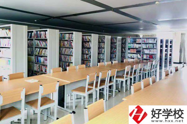 長(zhǎng)沙市現(xiàn)代商貿(mào)中等職業(yè)學(xué)校是民辦嗎？師資力量如何？