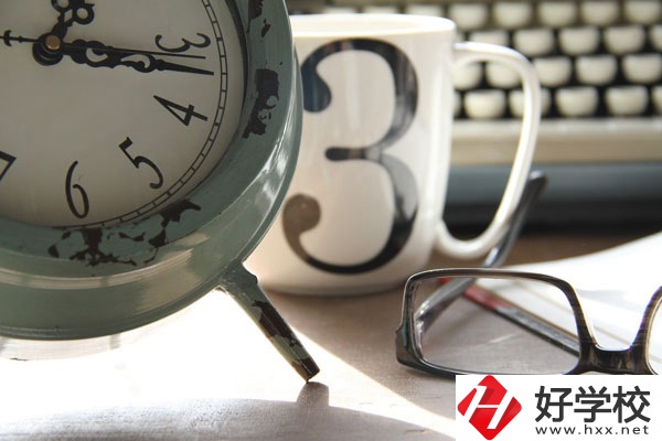懷化市旅游學(xué)校怎么樣？宿舍好不好？