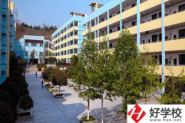 成績一般想上湖南的中專院校，有哪些學(xué)?？蛇x？