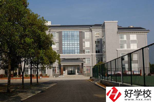 韶山市職業(yè)中等專業(yè)學校實訓(xùn)樓