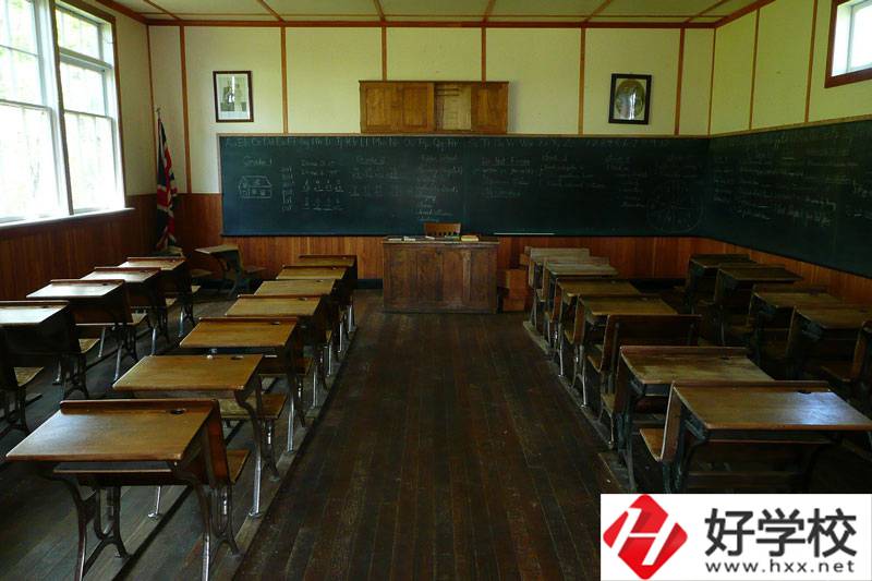 湘西州經(jīng)濟(jì)貿(mào)易學(xué)校是公辦學(xué)校嗎？怎么樣？