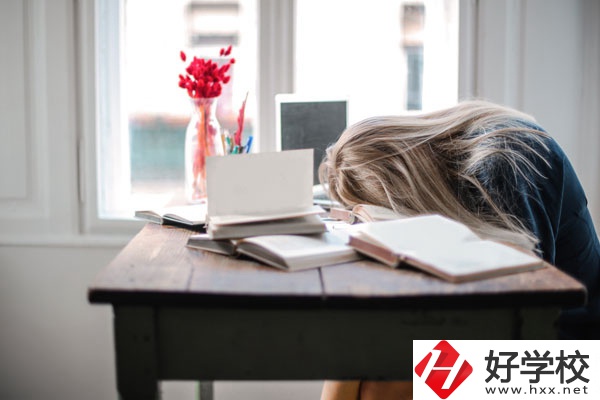 洪江市職業(yè)中專學(xué)校好不好？宿舍怎么樣？