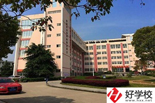 長沙市現(xiàn)代服務(wù)職業(yè)中專學(xué)校發(fā)展如何？