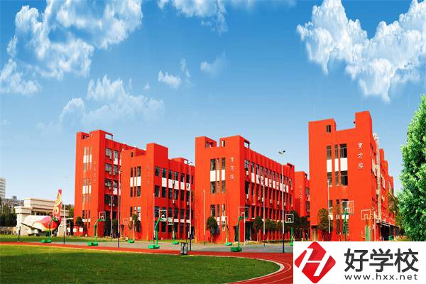 長沙開福區(qū)共有幾所中職學(xué)校？有沒有公辦的？
