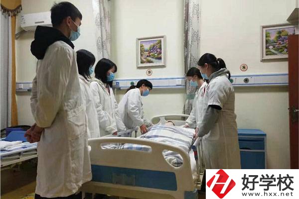 往屆初中畢業(yè)生也能讀中專嗎？湖南有哪些合適的學校？