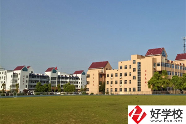 岳陽通達(dá)職業(yè)技術(shù)學(xué)校環(huán)境如何呢？宿舍條件怎么樣？
