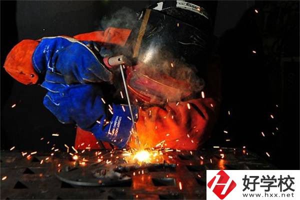 郴州有學(xué)電焊專業(yè)的學(xué)校嗎？就業(yè)薪資高嗎？