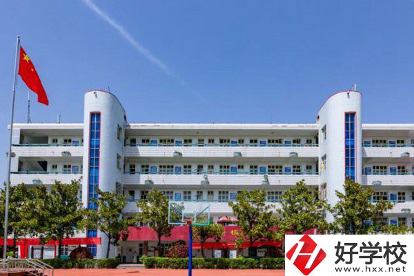 株洲軌道交通職業(yè)技術學校位置在哪里？乘車路線有哪些？