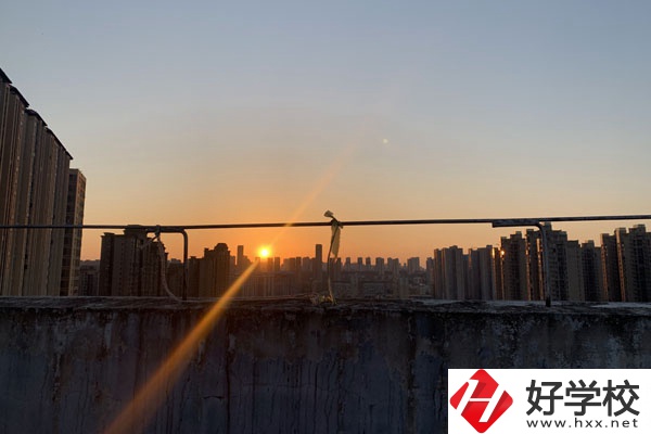 邵陽市洞口縣有學畜禽生產的中職學校嗎？