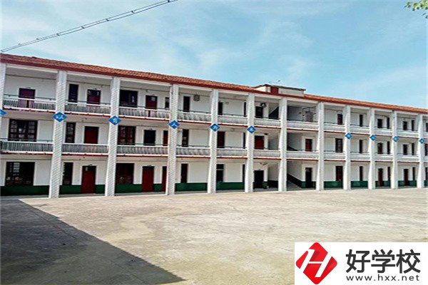 益陽(yáng)最好的民辦技校是哪所？技校讀了有用嗎？