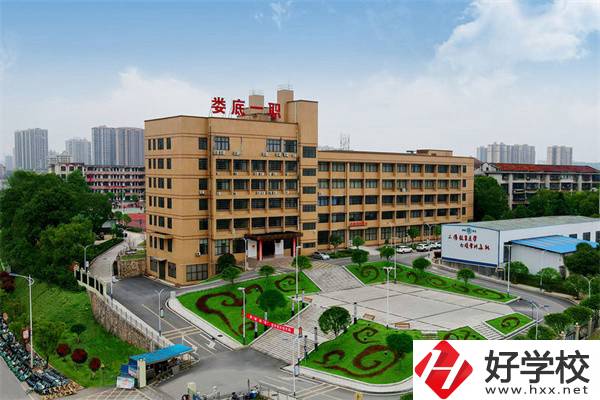 婁底哪些職校有開設護理專業(yè)？就業(yè)方向是什么？