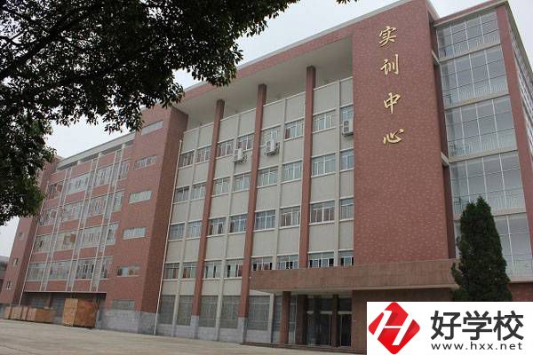 岳陽公辦中專都有哪些學(xué)校？有哪些專業(yè)？