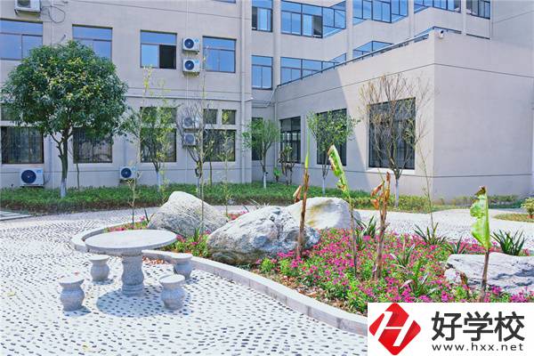 郴州技師學(xué)院辦學(xué)條件好嗎？開設(shè)有什么專業(yè)？