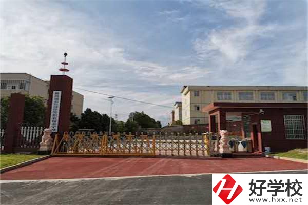 郴州私立職校的學(xué)費是多少？有收費便宜的嗎？
