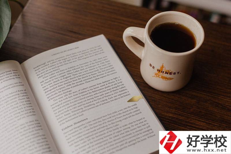 懷化醫(yī)專中專是好學校嗎？從這3點來判斷
