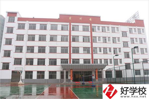寧遠(yuǎn)縣職業(yè)中專學(xué)校辦學(xué)怎么樣？就業(yè)升學(xué)情況如何？