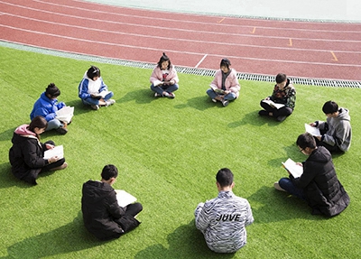 新疆石河子衛(wèi)生學校2025年招生要求有哪些